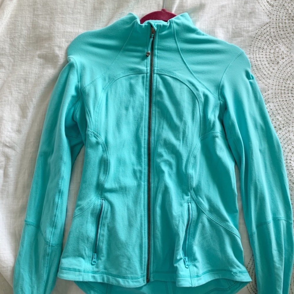 Lulu lemon define size 10